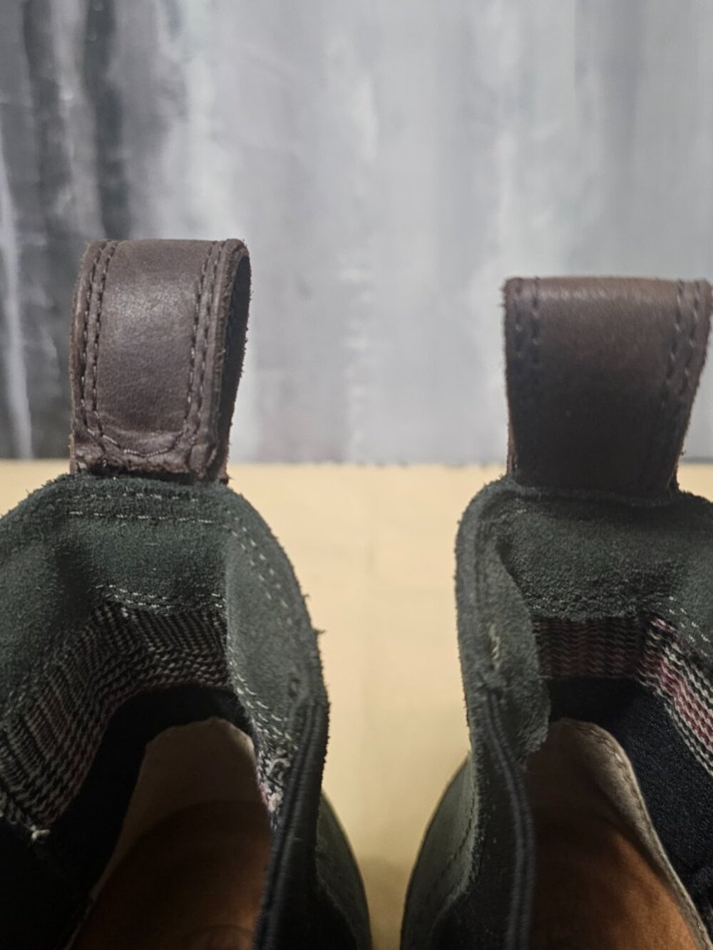 Ariat Ladies Wexford Lug Waterproof Forest Night Suede Chelsea Boots - Size 9B - Picture 7 of 9